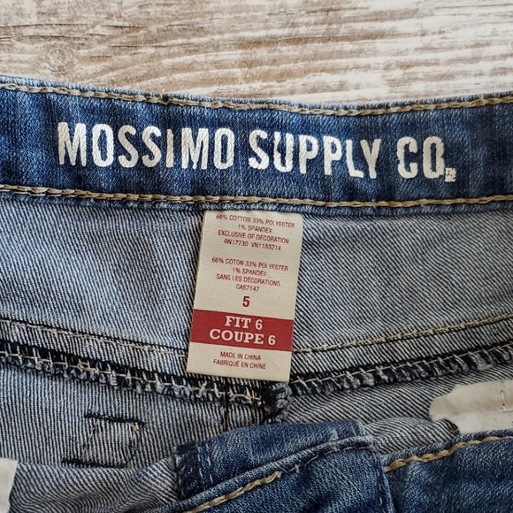 Juniors mossimo Denim shorts size 5 - Picture 2 of 3